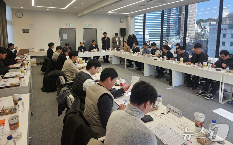 지난 4일 서울역 럭키컨퍼런스에서 열린 대산항 해운·항만·물류 기업 초청 간담회 모습(서산시 제공. 재판매 및 DB금지)2025.12.5/뉴스1