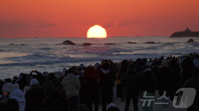 강원 동해시 망상해변 해맞이 자료사진.(동해시 제공, 재판매 및 DB 금지)