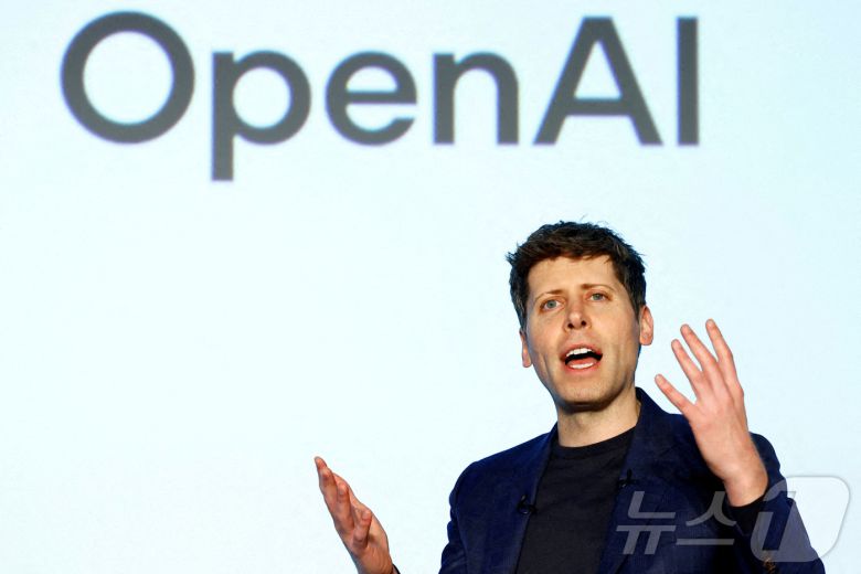 샘 올트먼 오픈AI CEO FILE PHOTO: Event to pitch AI for businesses in Tokyo ⓒ 로이터=뉴스1