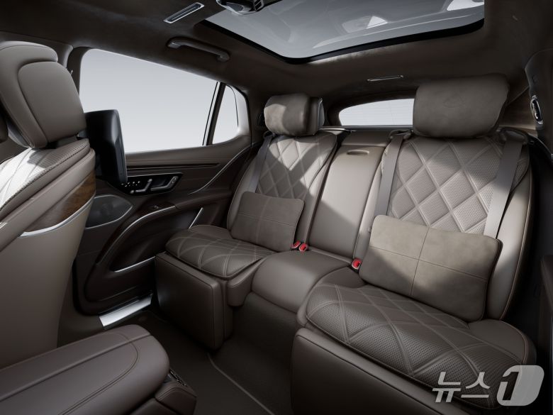 마이바흐 EQS 680 SUV 2열 ⓒ News1