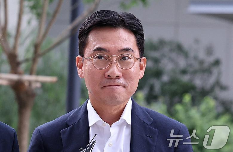 조영탁 IMS모빌리티 대표가 20일 오전 서울 종로구에 마련된 김건희 특검팀(특별검사 민중기) 사무실로 2차 소환조사를 받기 위해 출석하고 있다. 2025.8.20/뉴스1 ⓒ News1 박지혜 기자