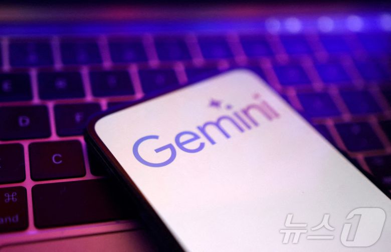 구글 제미나이 로고 FILE PHOTO: Illustration shows Gemini logo ⓒ 로이터=뉴스1