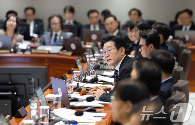 이재명 대통령이 9일 서울 용산 대통령실 청사에서 열린 국무회의에서 발언하고 있다. (대통령실 제공. 재판매 및 DB 금지) 2025.12.9/뉴스1 ⓒ News1 허경 기자