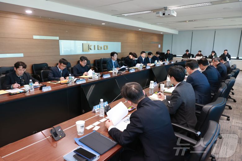 노용석 중소벤처기업부 제1차관이 26일 서울 영등포구 기술보증기금에서 열린 '제3자 부당개입 문제해결 TF 킥오프 회의'에서 모두 발언을 하고 있다. (중소벤처기업부 제공. 재판매 및 DB 금지) 2025.12.26/뉴스1