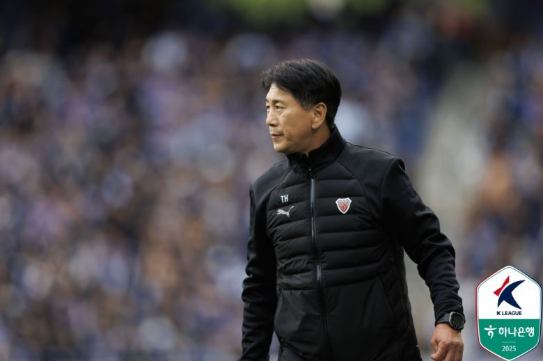 외유내강 박태하 감독과 함께 두 시즌 농사를 잘 지은 포항스틸러스는 따뜻하고 여유로운 연말을 보내고 있다. (한국프로축구연맹 제공)