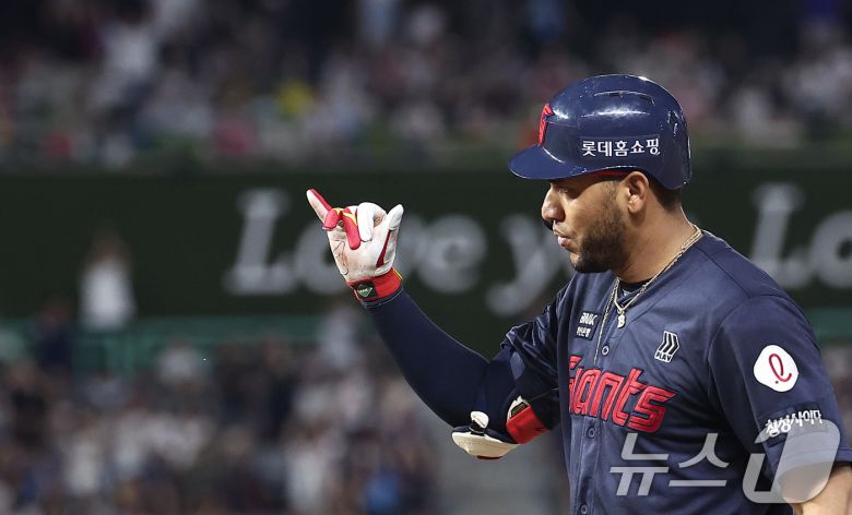 롯데 자이언츠 외국인 선수 빅터 레이예스. 뉴스1 DB ⓒ News1 김성진 기자