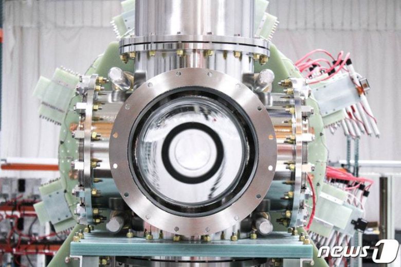 너지업체 헬리온의 핵융합 발전기 '폴라리스' 프로토타입(시제품) ⓒ 로이터=뉴스1