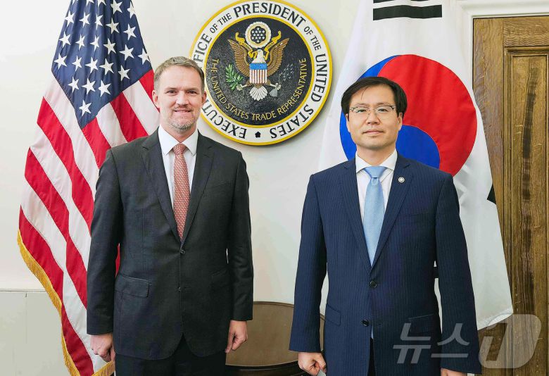 여한구 산업통상자원부 통상교섭본부장과 제이미슨 그리어(Jamieson Greer) 미국 무역대표부 대표(산업통상자원부 제공. 재판매 및 DB 금지) 2025.7.6/뉴스1