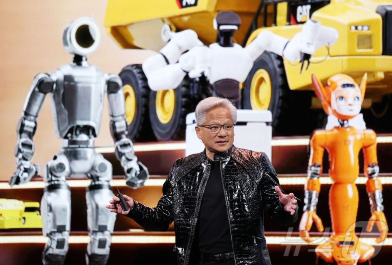 젠슨 황 엔비디아 CEO가 5일(현지시간) 미국 네바다주 라스베이거스 퐁텐블로 호텔에서 열린 엔비디아 CES 2026 라이브에서 로봇 관련 기조연설을 하고 있다. (공동취재) 2026.1.6/뉴스1 ⓒ News1 황기선 기자