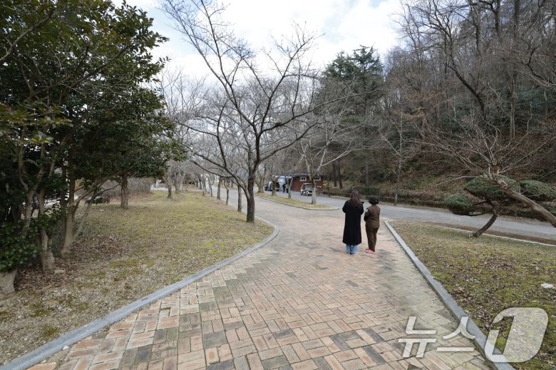 9일 이재명 대통령이 시진핑 중국 국가주석에게 판다 한 쌍의 광주 우치동물원 대여를 제안한 가운데 대여가 성사 됐을때 들어설 광주 우치동물원의 판다전용 사육시설이 들어설 부지. ⓒ News1 김태성 기자
