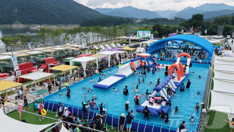 인제군 남면 빙어호 일원에서 열린 인제군의 여름 축제 ‘여름愛 인제愛 빠지다’ 현장 (인제군 제공. 재사용 및 DB금지) 2025.8.9/뉴스1