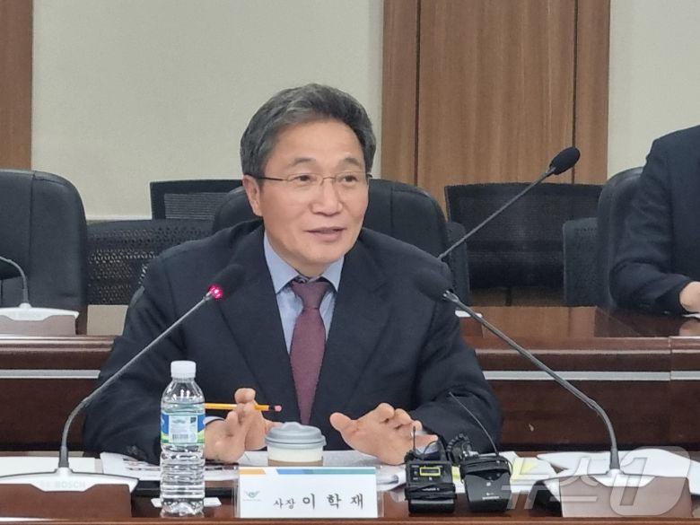 이학재 인천국제공항공사 사장이 16일 오전 인천 중구 공항청사에서 열린 기자간담회에서 발언하고 있다. (인천국제공항공사 제공. 재판매 및 DB 금지) 2025.12.16/뉴스1