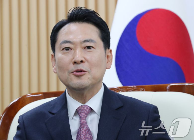 장동혁 국민의힘 대표가 14일 오전 대전시청에서 이장우 시장과 대전충남 행정통합 관련 정책협의에서 발언하고 있다. 2026.1.14/뉴스1 ⓒ News1 김기태 기자