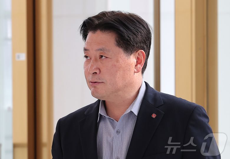 이원택 롯데GRS 대표이사가 15일 서울 송파구 롯데월드타워에서 열리는 2026 상반기 롯데 VCM(Value Creation Meeting, 사장단회의)에 참석하고 있다. 2026.1.15/뉴스1 ⓒ News1 김성진 기자