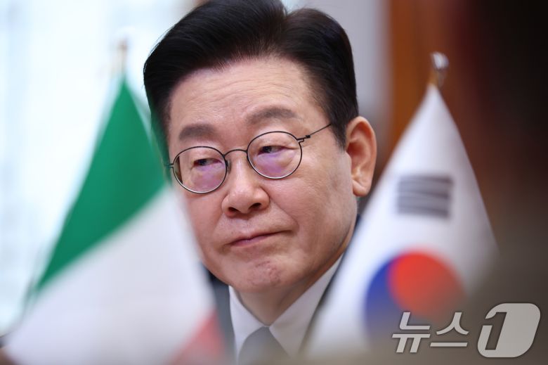 이재명 대통령이 19일 청와대에서 열린 조르자 멜로니 이탈리아 총리와의 확대회담에 참석해 있다. 2026.1.19/뉴스1 ⓒ News1 이재명 기자