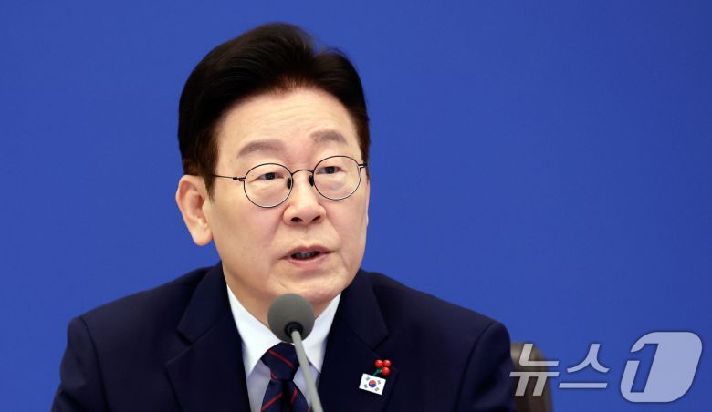 이재명 대통령이 22일 청와대에서 열린 수석보좌관회의에서 발언하고 있다. (청와대통신사진기자단) 2026.1.22/뉴스1 ⓒ News1 허경 기자