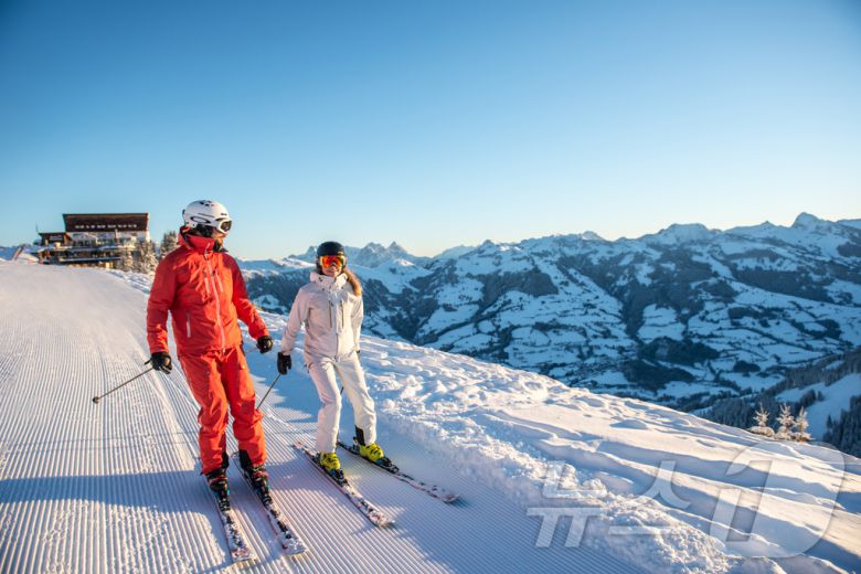 키츠뷔엘에서 즐기는 스키(키츠뷔엘관광청 제공)