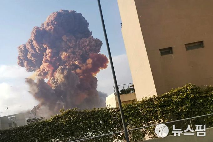 4일(현지시간) 레바논의 수도 베이루트에서 대형 폭발이 발생했다. 2020.08.05 mj72284@newspim.com
