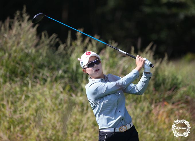 압도적 1위를 내달린 김효주. [사진= KLPGA]