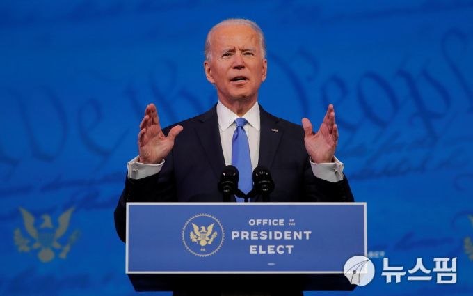 [윌밍턴 로이터=뉴스핌] 최원진 기자= 선거인단 투표 결과 당선이 확정된 조 바이든 미국 대통령 당선인의 대국민 연설이 방송 전파를 탔다. 2020.12.14