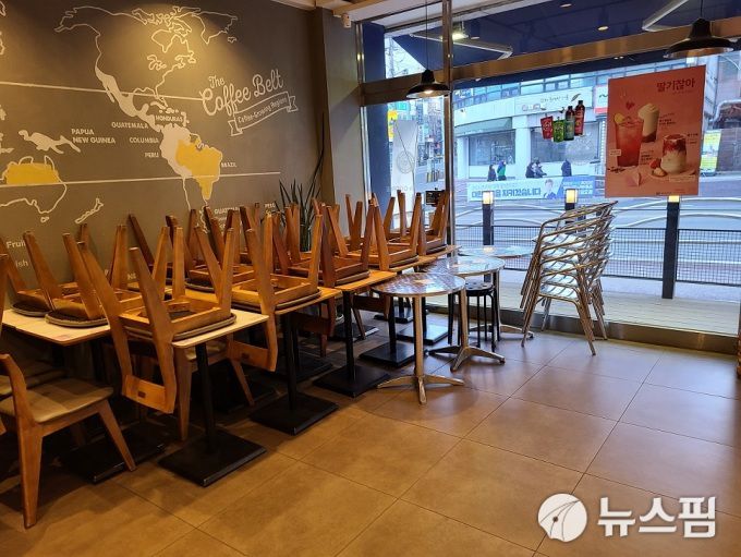 [광명=뉴스핌] 박승봉 기자 = 광명시 소재 한 카페 모습. 2021.02.15 1141world@newspim.com