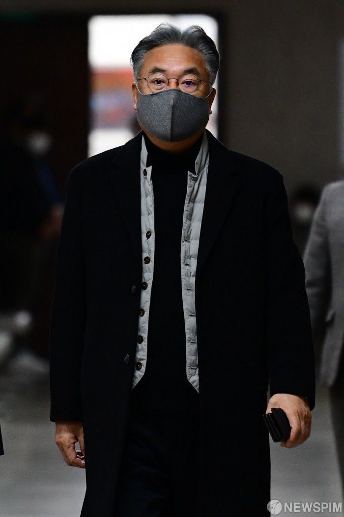 [서울=뉴스핌] 최상수 기자 = 정진석 국민의힘 공천관리위원장이 지난달 15일 오전 서울 여의도 국회에서 열린 4·7 재보궐선거 공천관리위원회 회의에 참석하고 있다. 2021.01.15 kilroy023@newspim.com