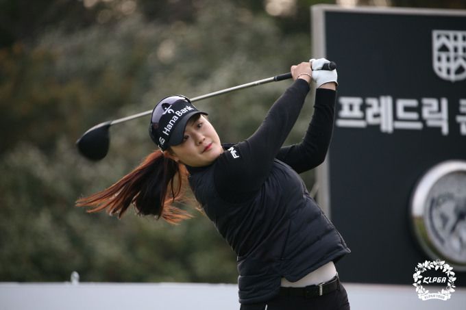 장타력을 선보인 김희준. [사진= KLPGA]