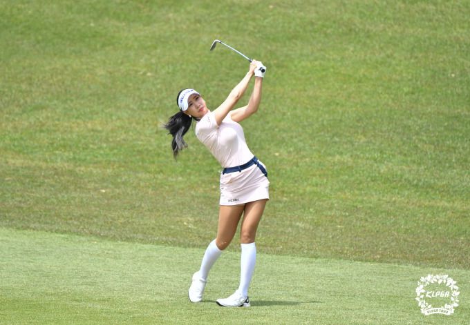 초청 선수로 출전했지만 기권한 유현주. [사진= KLPGA]