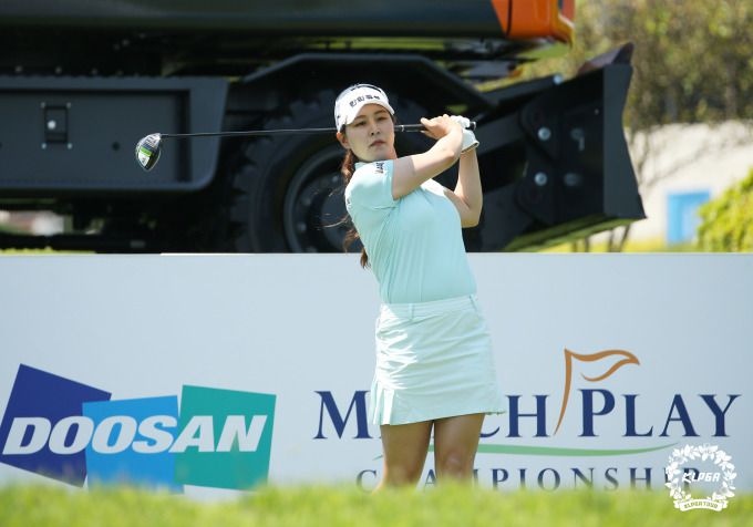 매치퀸 방어에 나선 김지현도 첫날 승리했다. [사진= KLPGA]