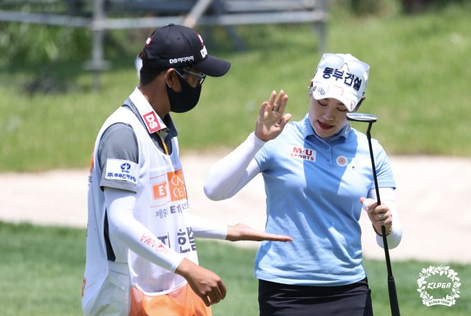 3년6개월만에 통산2승을 안은 지한솔. [사진= KLPGA]