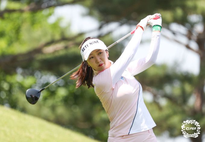 현역 최고령 배경은. [사진= KLPGA]