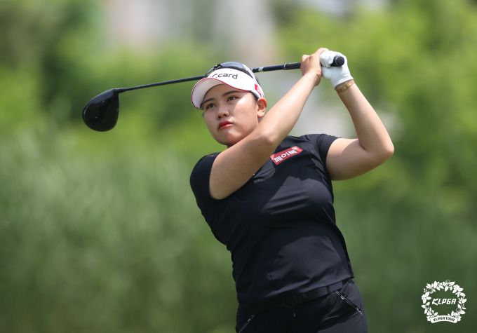 김희지의 플레이 모습. [사진= KLPGA]
