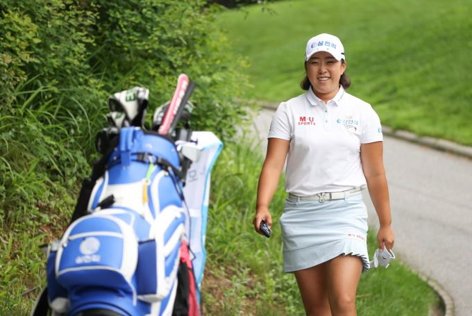 첫날 노캐디로 나선 김해림이 선두를 차지했다. [사진= KLPGA]