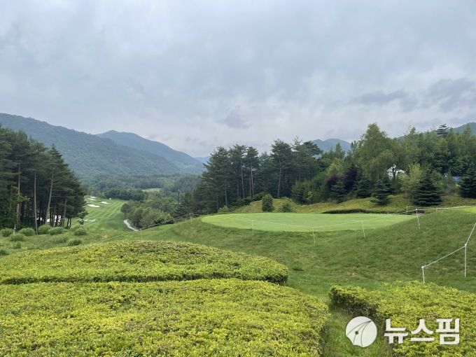 [용평=뉴스핌] 김용석 기자 = 용평 버치힐 골프클럽 전경. 2021.07.02 fineview@newspim.com