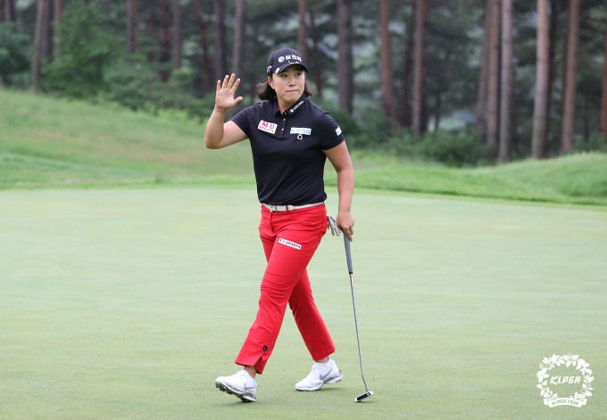 2주 연속 우승에 도전하는 김해림. [사진= KLPGA]