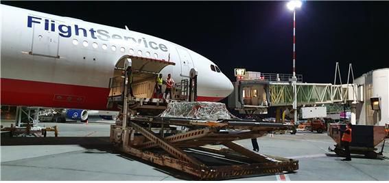 지난 1일 정부와 루마니아가 협력으로 구매한 화이자 백신이 루마니아 공항에서 출발을 준비하고 있다  [사진=보건복지부] 2021.09.02 dragon@newspim.com