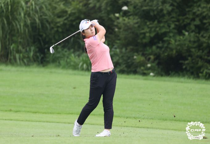 첫날 좋은 활약을 보인 루키 홍정민. [사진= KLPGA]