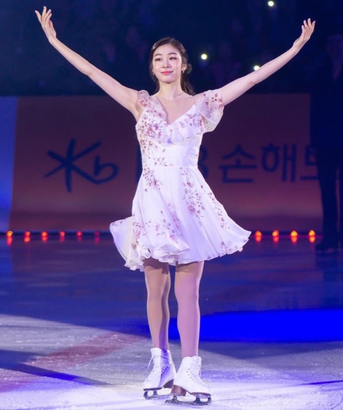 [서울=뉴스핌] 배정원 기자 = 김연아는 14일 도핑을 위반한 카밀라 발리예바의 올림픽 출전이 허용되자 인스타그램을 통해 비판의 목소리를 냈다. 김연아는 "도핑을 위반한 선수는 경기에 출전할 수 없다"라고 밝혔다. 이어 "이는 예외 없이 지켜져야 하는 원칙이다"라면서 "모든 선수의 노력과 꿈은 똑같이 소중하다"라고 말했다. 2022.02.14 jeongwon1026@newspim.com [사진=김연아 인스타그램]