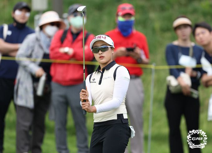 스무살 루키답지 않은 침착함으로 준우승을 차지한 김민주. [사진= KLPGA]