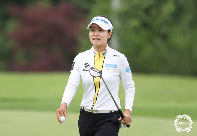 대회 첫날 공동선두에 나선 박민지가 시즌 3승을 향해 쾌속 순항을 시작했다. [사진= KLPGA]