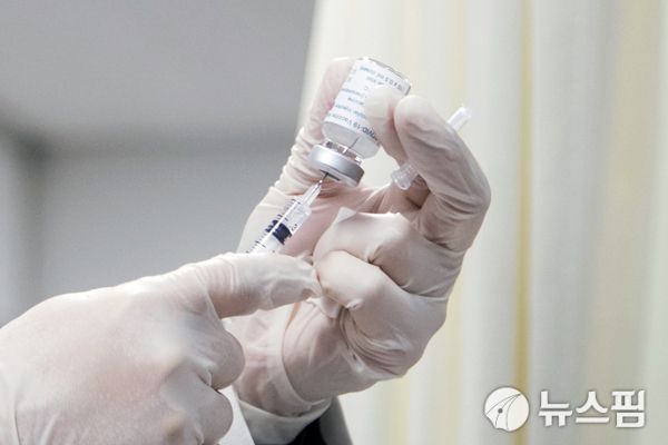코로나 백신 주사기[사진=뉴스핌DB] 2022.04.15 obliviate12@newspim.com