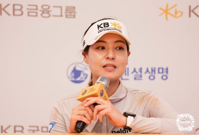 밝은 모습으로 인터뷰하는 전인지. [사진= KLPGA]