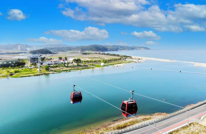 '울진의 젖줄' 왕피천과 왕피천 공원을 잇는 '왕피천 케이블카'[사진=울진군] 2022.12.11 nulcheon@newspim.com