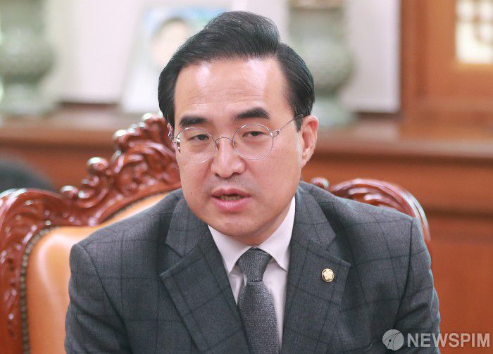 [서울=뉴스핌] 이형석 기자 = 박홍근 더불어민주당 원내대표가 16일 서울 여의도 국회에서 김진표 국회의장 주재 원내대표 회동에서 발언을 하고 있다. 2022.12.16 leehs@newspim.com