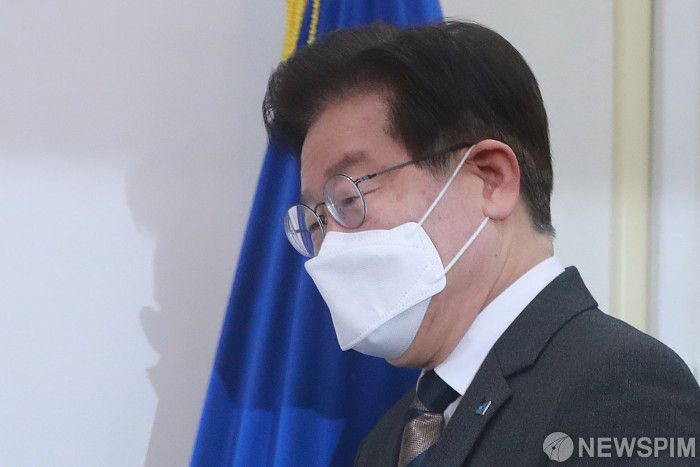 [서울=뉴스핌] 이형석 기자 = 이재명 더불어민주당 대표가 3일 오전 서울 여의도 국회에서 열린 최고위원회의에 참석하고 있다. 2023.03.03 leehs@newspim.com