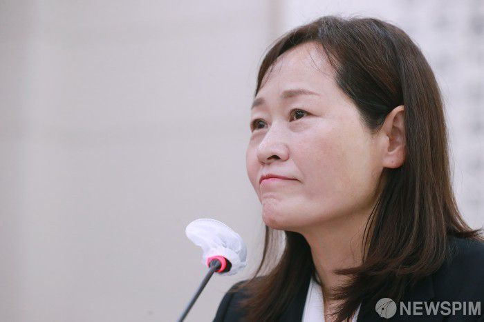 [서울=뉴스핌] 이형석 기자 = 정정미 헌법재판관 후보자가 29일 오전 서울 여의도 국회에서 열린 법제사법위원회 인사청문회에서 의원질의를 받고 있다. 2023.03.29 leehs@newspim.com