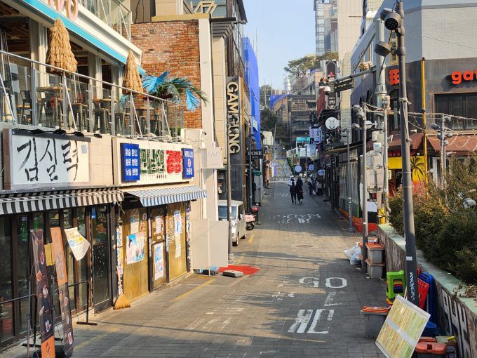 [서울=뉴스핌] 조민교 기자 = 한산한 서울지역 상가 모습 2023.02.06 mkyo@newspim.com