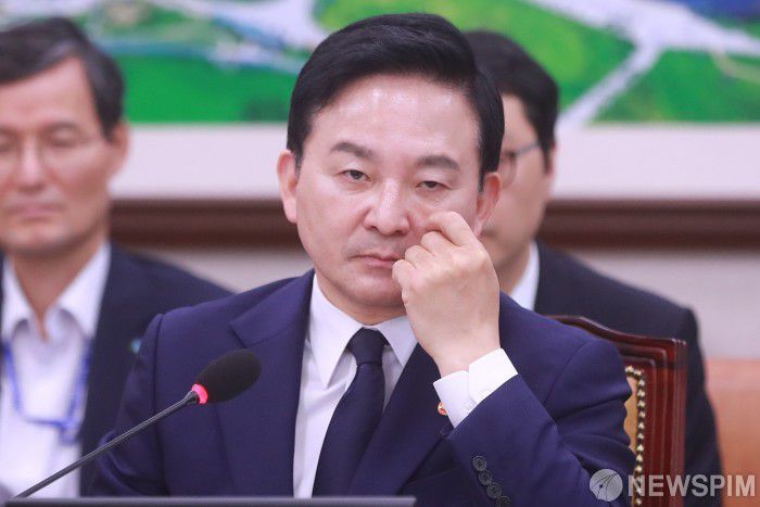 [서울=뉴스핌] 이형석 기자 = 원희룡 국토교통부 장관이 29일 오후 서울 여의도 국회에서 열린 국토교통위원회 전체회의에 자리하고 있다. 2023.06.29 leehs@newspim.com