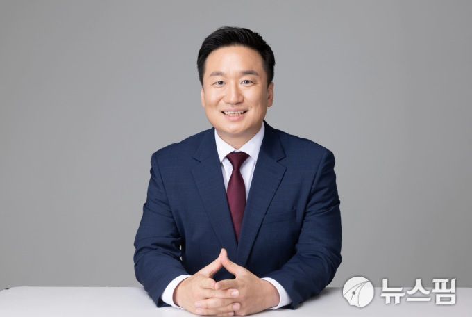 [서울=뉴스핌] 송기욱 기자 = 이승환 중랑을 당협위원장 2023.10.13 oneway@newspim.com