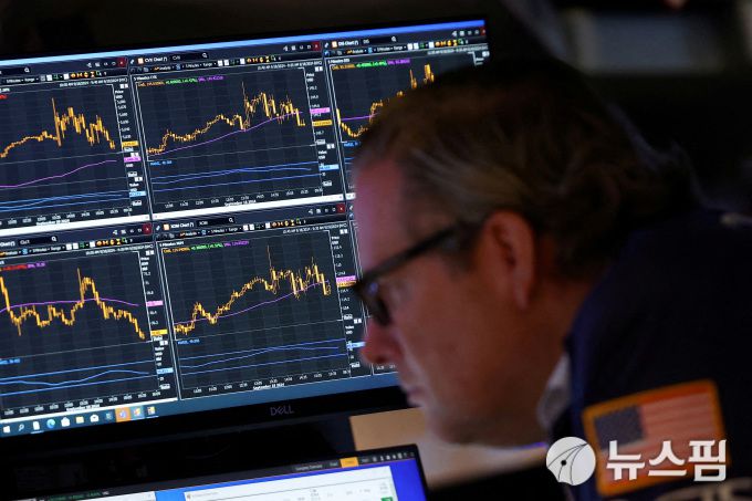 뉴욕증권거래소(NYSE) 트레이더.[사진=로이터 뉴스핌]